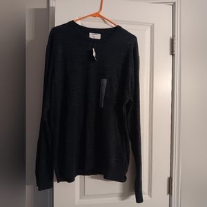 Nwt Old Navy men's large sweater color navy blue